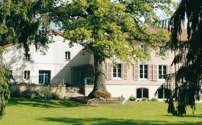 Logis Hotel - Restaurant Le Tulipier Vienne-le-Château Zimmer foto